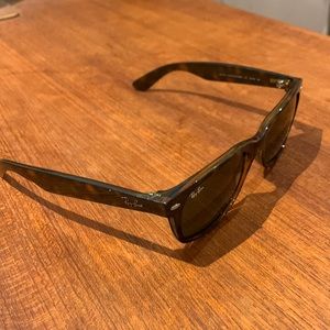 Authentic Ray Ban New wayfarer (tortoiseshell print)